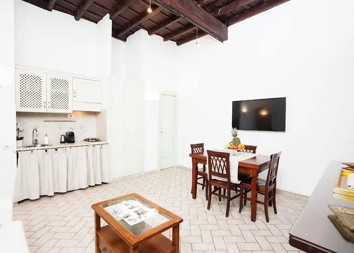 Tritone 91 Daire Roma